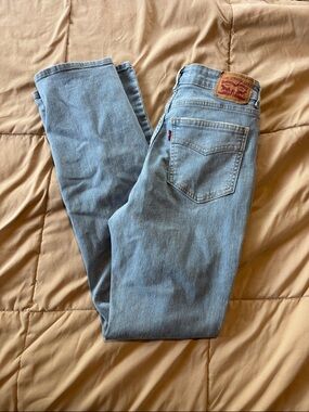 Levi's 725 High Rise Light Blue Bootcut Jeans